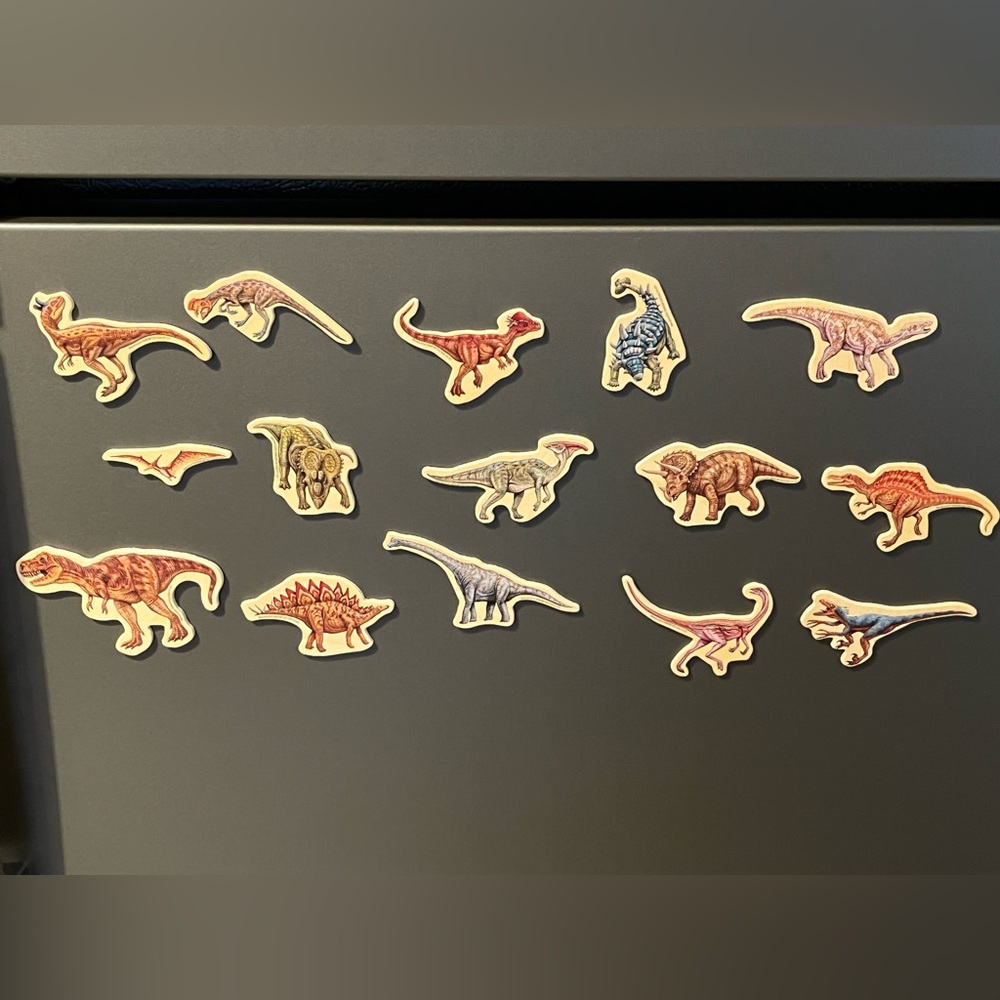 Dinosaurs theme magnets by Bendon.
